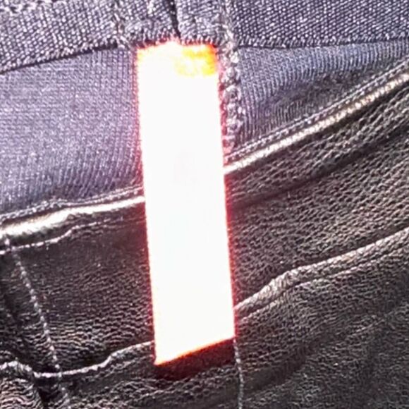 Spanx Faux Leather Legging Pant Jegging - Picture 3 of 4